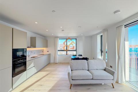 2 bedroom flat to rent, 8 Pilot Walk, London, SE10