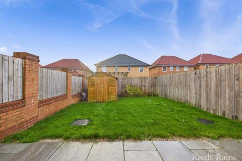 3 bedroom semi-detached house for sale, Owen Close, East Yorkshire HU16