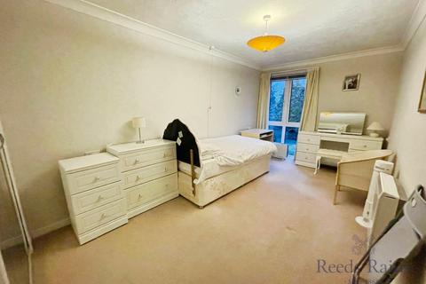 undefined, Whitehall Road, Greater Manchester M33
