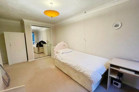 undefined, Whitehall Road, Greater Manchester M33