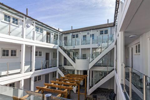 undefined, George V Avenue, Worthing