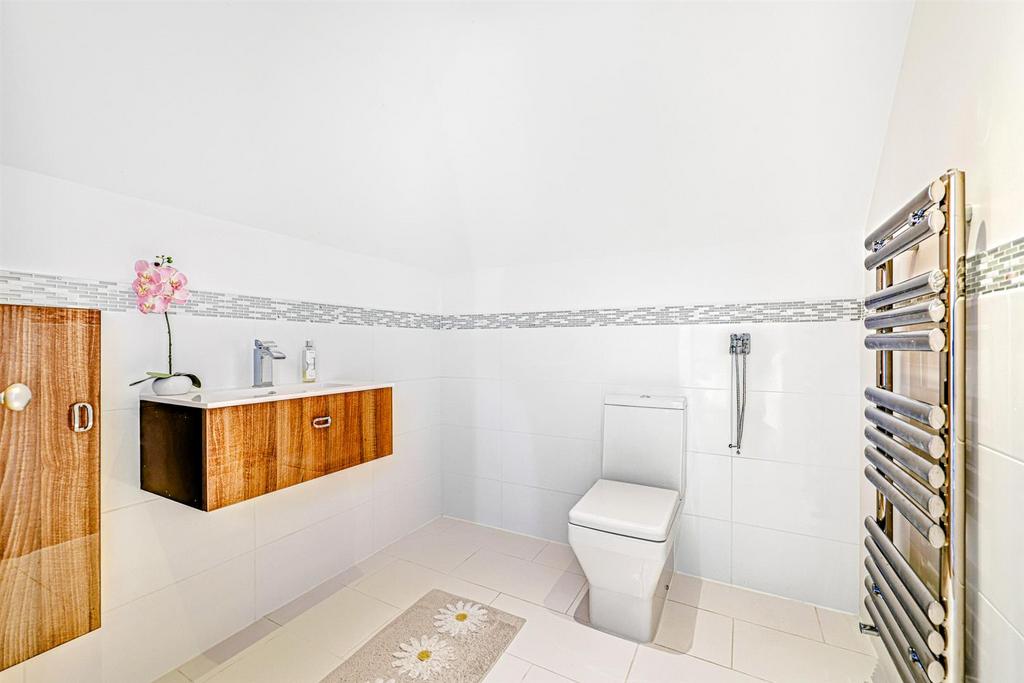 Second Floor Cloakroom