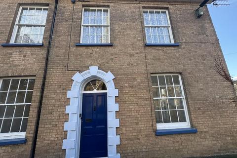 undefined, St Pauls Square, Devon EX16