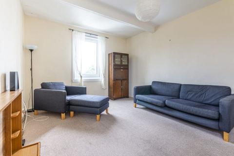 2 bedroom flat to rent, 1311L Whitson Terrace, Edinburgh, EH11 3AY