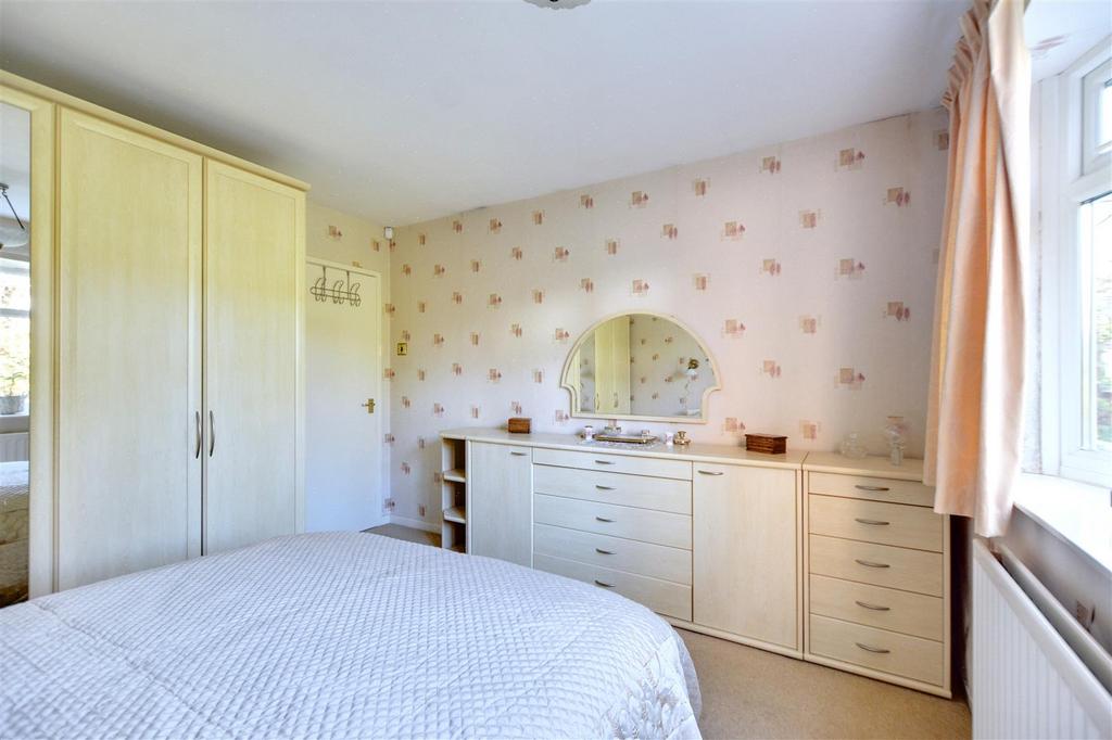 Bedroom 1 2.jpeg