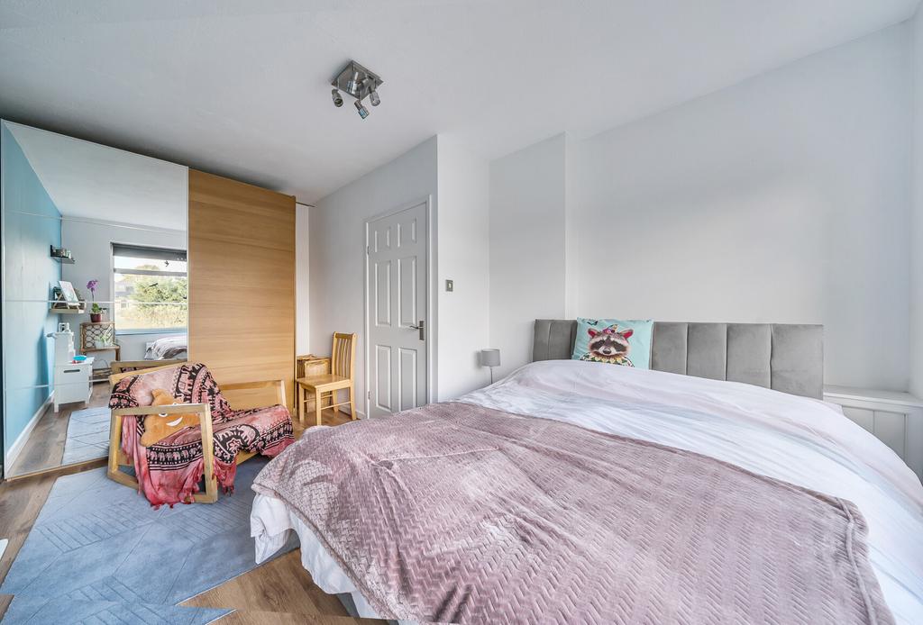 1382738-16-691f4b...