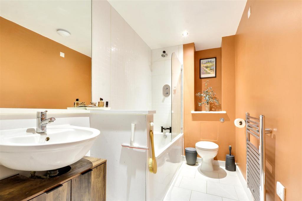 Bathroom.jpeg