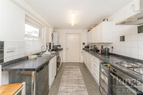 3 bedroom terraced house for sale, Rays Road, Edmonton, N18