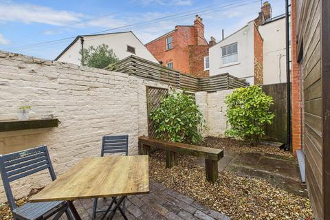 undefined, St. Georges Terrace, Cheltenham GL50