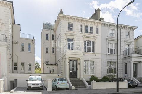Buckland Crescent, Belsize Park, London, NW3