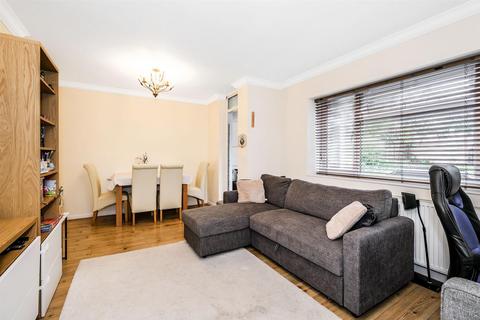 undefined, Brading Crescent, Wanstead