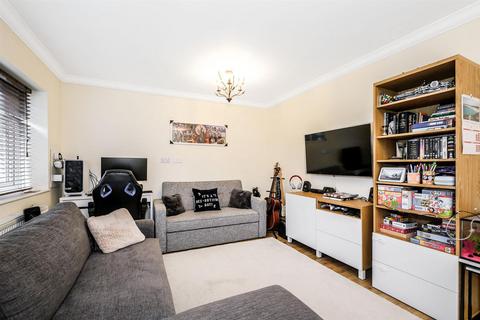undefined, Brading Crescent, Wanstead