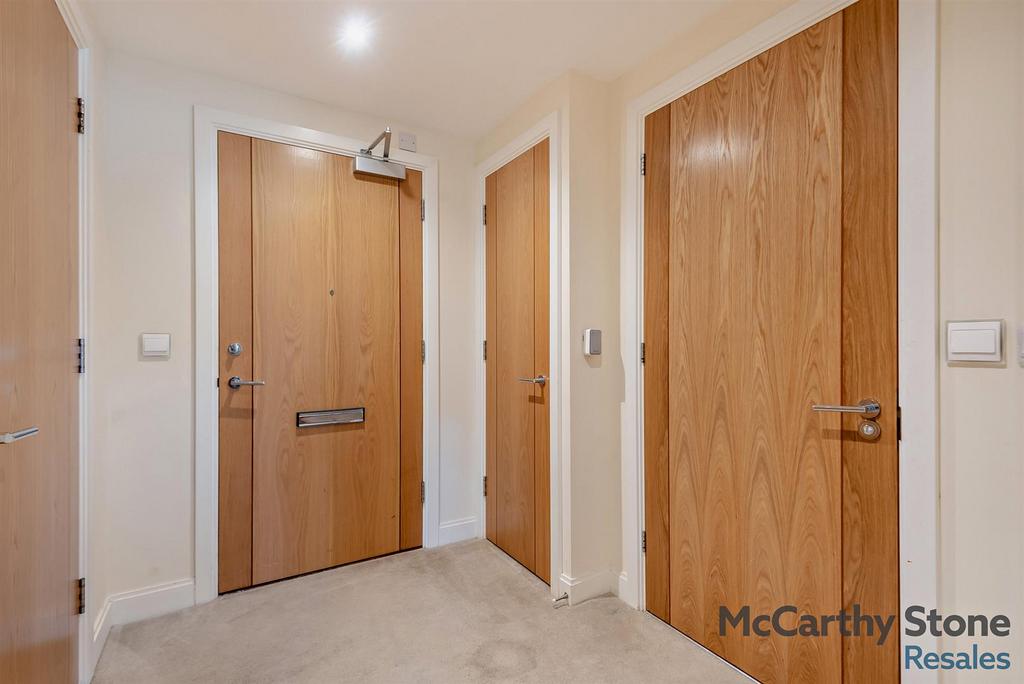 8671304-interior13-800.jpg