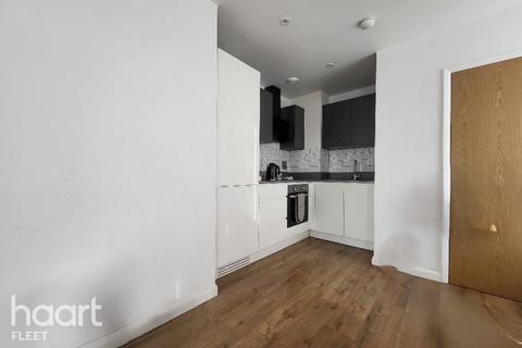 undefined, Farnborough Road, Farnborough