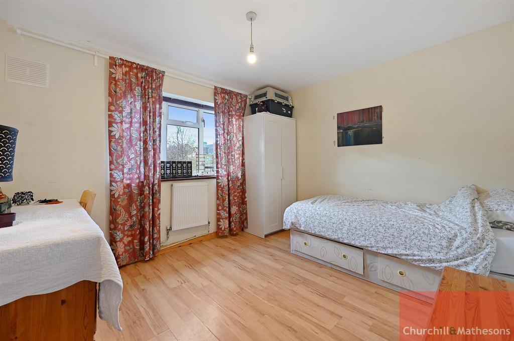 4-Bed House
