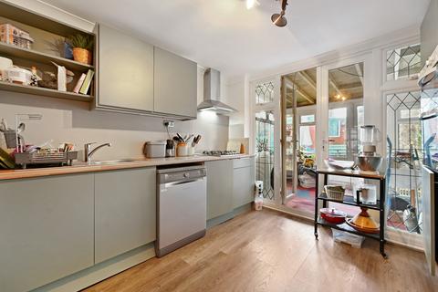6 bedroom end of terrace house for sale, Taylors Green, London, W3