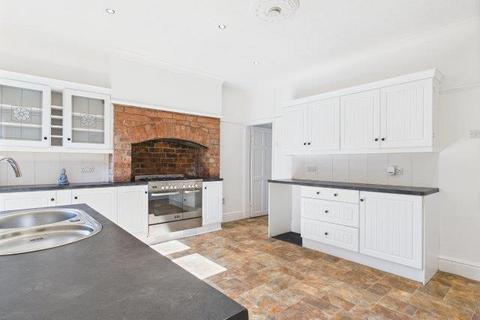 3 bedroom terraced house for sale, Heaton Street , Standish