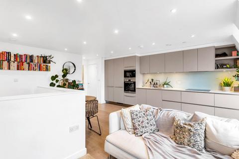 1 bedroom apartment to rent, Britton Street, London, EC1M
