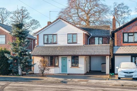 undefined, Buckingham Grove, Kingswinford, DY6
