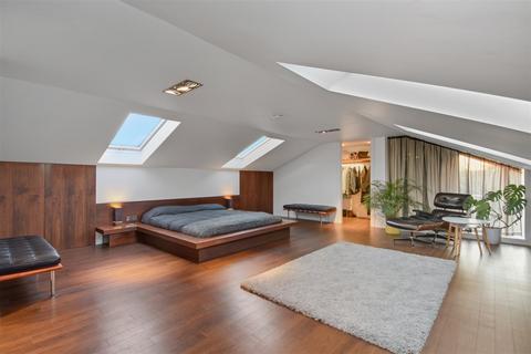 4 bedroom detached house for sale, Shepherds Walk, Chestfield, Whitstable