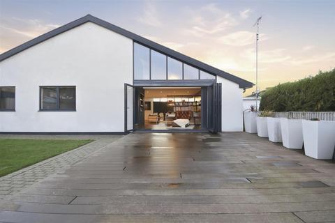 4 bedroom detached house for sale, Shepherds Walk, Chestfield, Whitstable