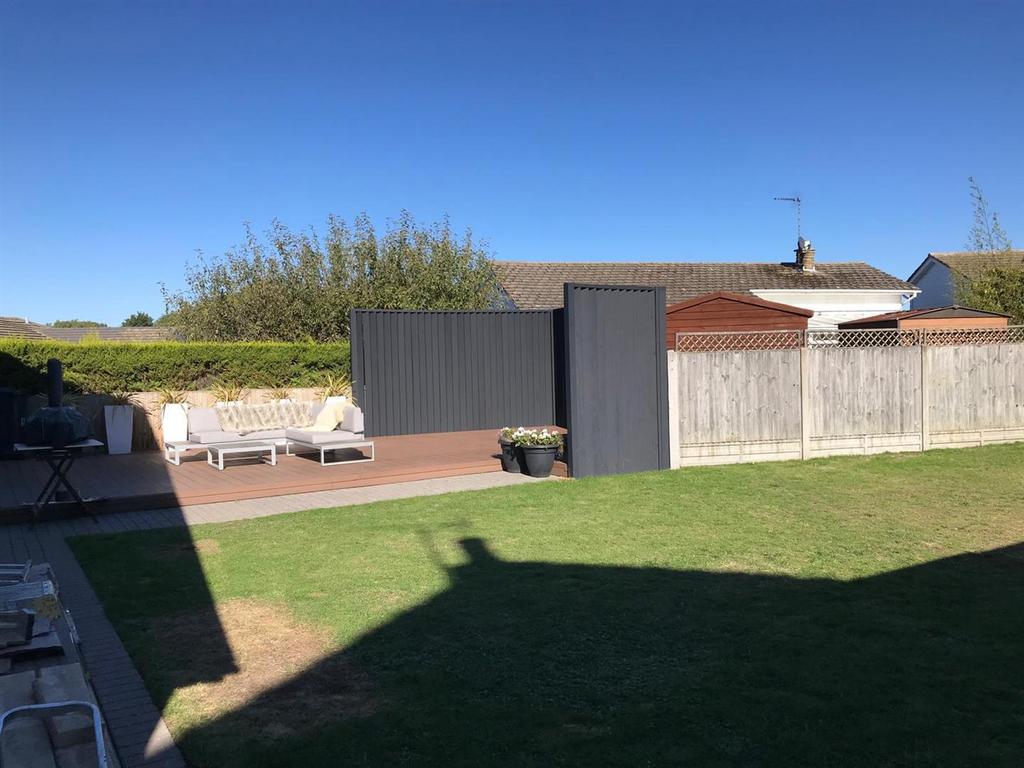 Rear Garden 7.jpg