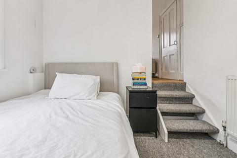 undefined, Highlever Road, NORTH KENSINGTON, London, UK, W10