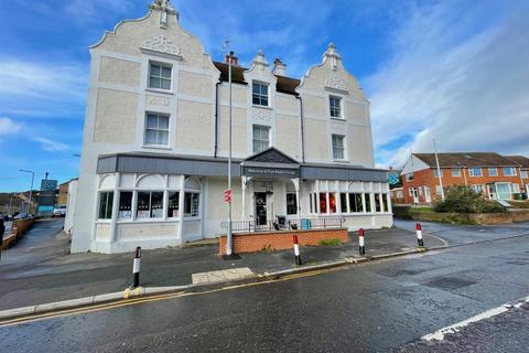 1 bedroom flat for sale, Fort Road, Newhaven