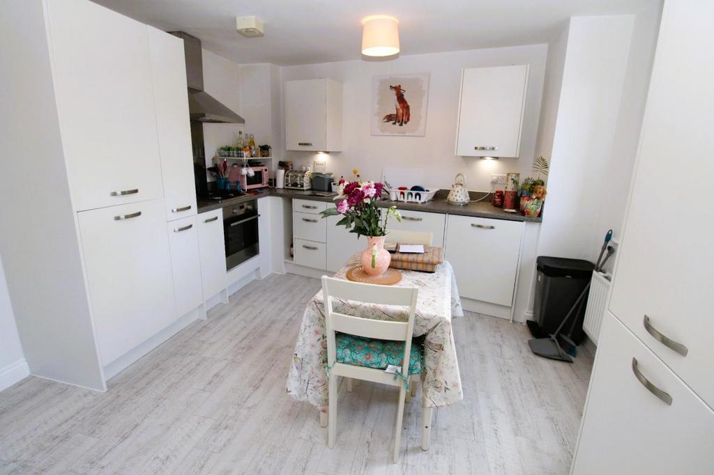 Lounge / kitchen