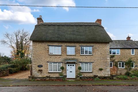 5 bedroom end of terrace house for sale, Main Street, Bicester OX27