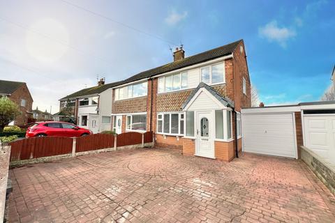 3 bedroom semi-detached house for sale, Dodgeons Close, Poulton-Le-Fylde FY6
