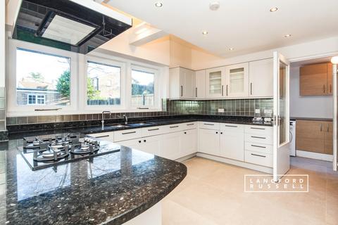 4 bedroom detached house to rent, Croham Park Avenue Beckenham CR2