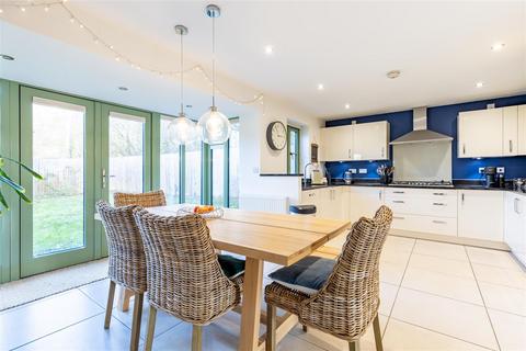 4 bedroom detached house for sale, Clappen Close | Cirencester GL7