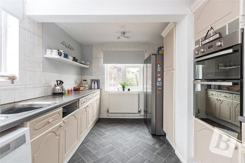 3 bedroom semi-detached house for sale, The Crescent, Upminster, RM14