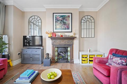 3 bedroom duplex to rent, Cranhurst Road, Willesden Green NW2