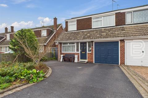 Oberon Close, Rugby CV22