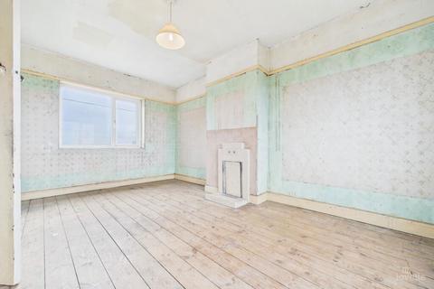 undefined, Barrow Road, New Holland, Barrow-upon-Humber, Lincolnshire, DN19 7PJ