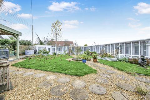 4 bedroom detached house for sale, Successful Cattery Business & Family Home