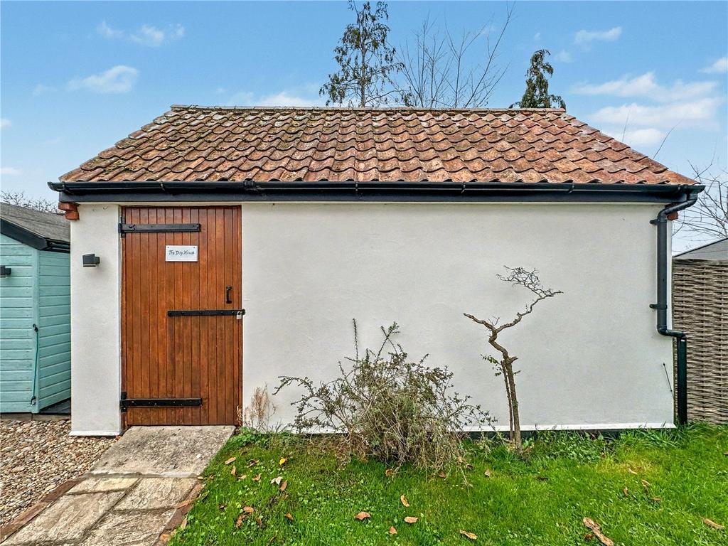 Outbuilding