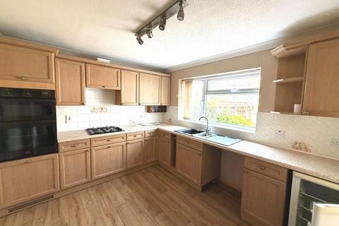 4 bedroom detached house for sale, Mellanby Close, Street
