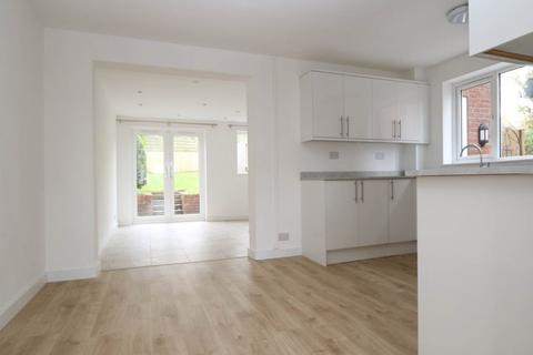 3 bedroom house to rent, Coed Mawr, Barry, Vale of Glamorgan