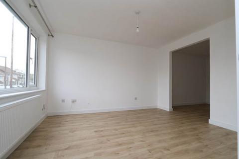 3 bedroom house to rent, Coed Mawr, Barry, Vale of Glamorgan