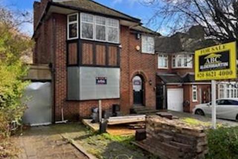 3 bedroom detached house for sale, Edgwarebury Lane, Edgware