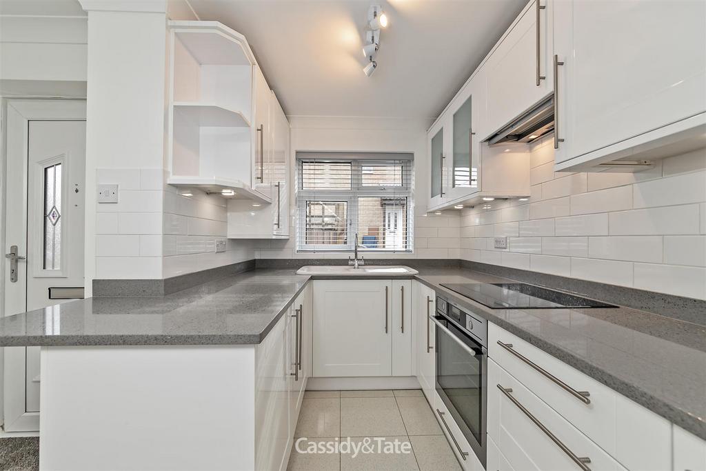 14 Wilstone Drive-11.jpg