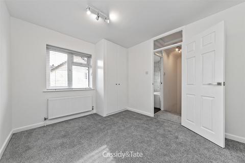 undefined, 14 Wilstone DriveSt AlbansHertfordshire
