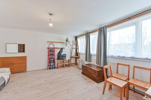 3 bedroom maisonette to rent, Pelican Estate, Peckham, London, SE15