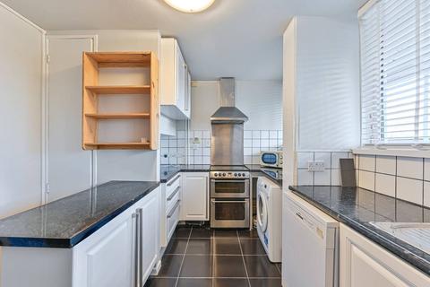 3 bedroom maisonette to rent, Pelican Estate, Peckham, London, SE15