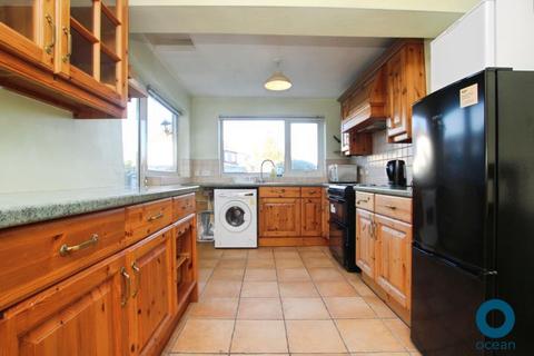 2 bedroom terraced house to rent, Filton Avenue, Bristol BS34