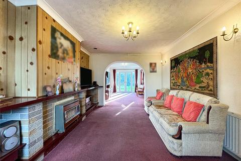 3 bedroom semi-detached house for sale, Alan Moss Road, Loughborough, Leicestershire