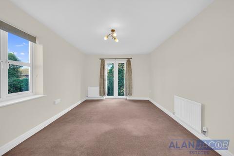 undefined, College Court, Romford RM2